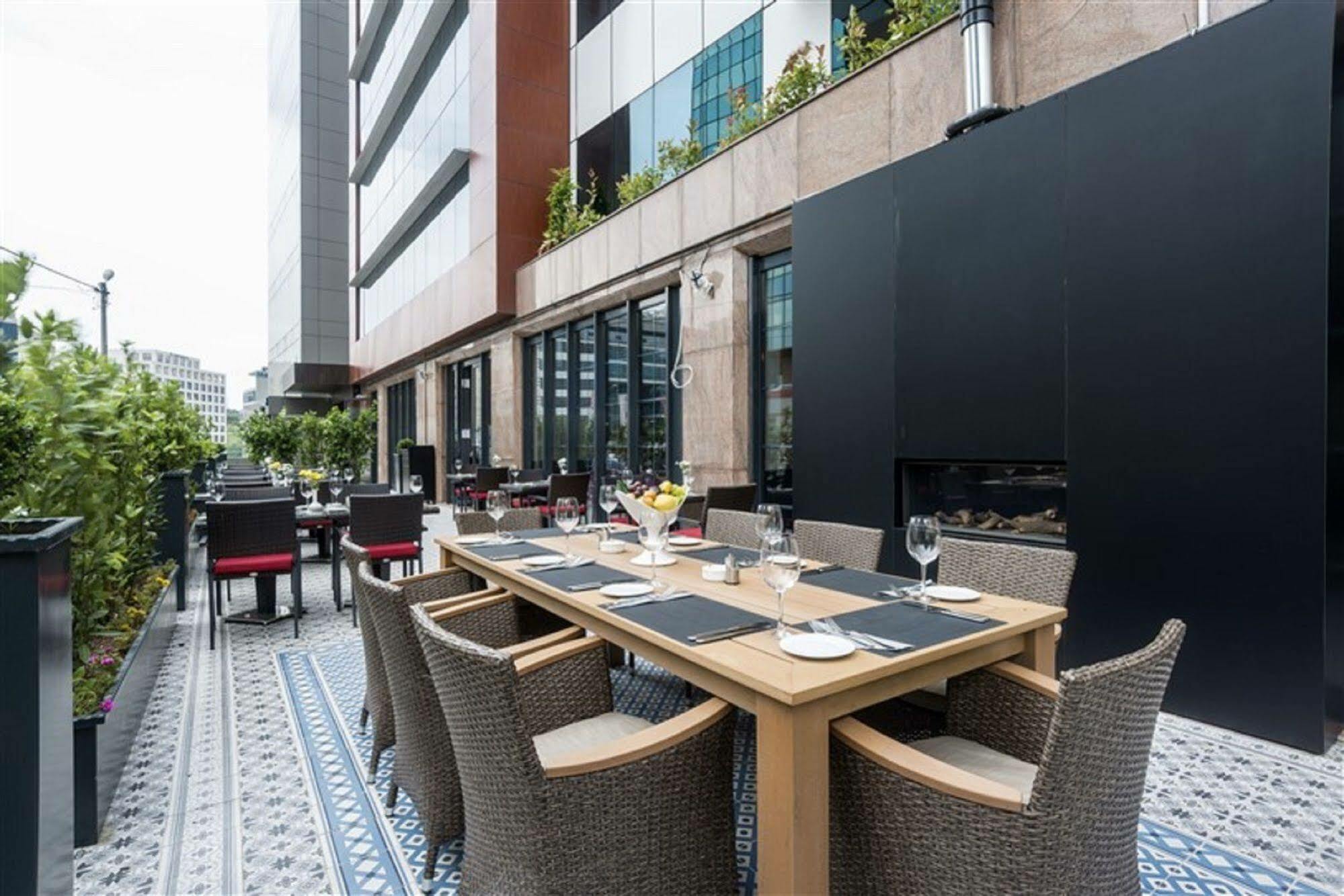 Bilek Hotel Kavacik Istanbul Exterior photo